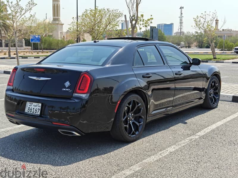 Chrysler 300S 2020 8