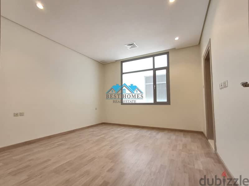 Luxury 4 Master Bedroom Single Floor Apartment in Qortuba 9