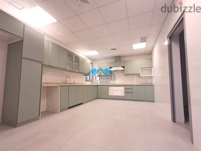 Luxury 4 Master Bedroom Single Floor Apartment in Qortuba 10