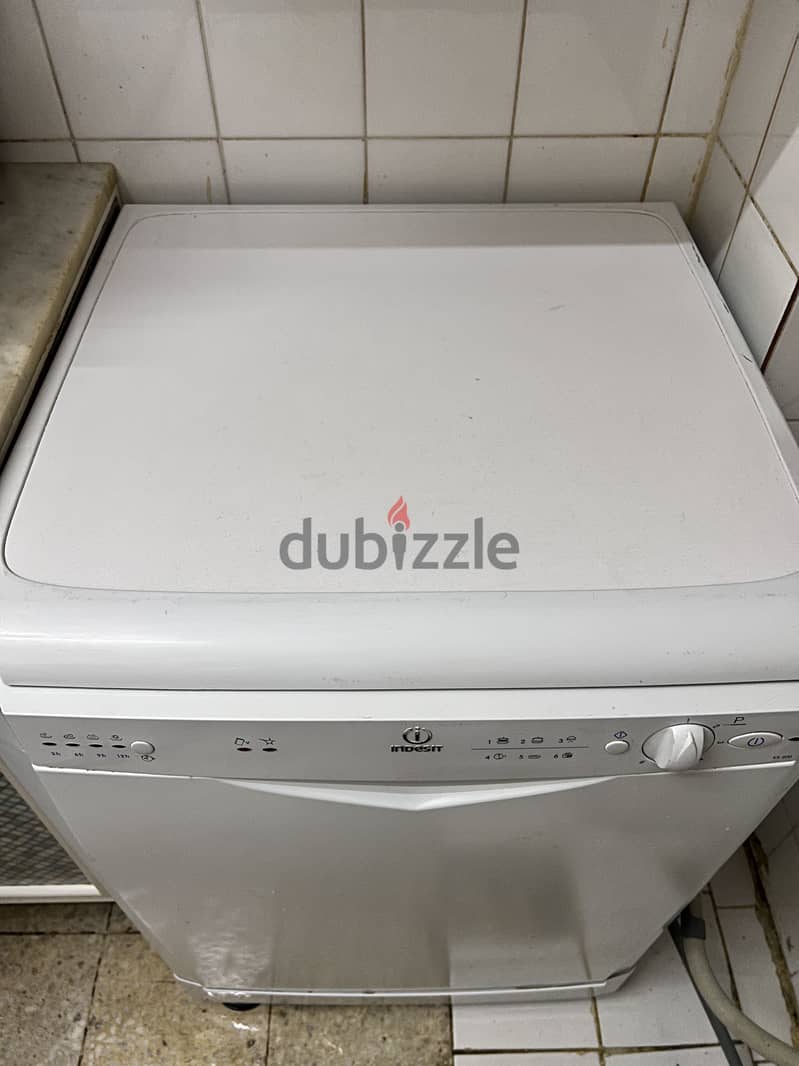 Dish washer 1