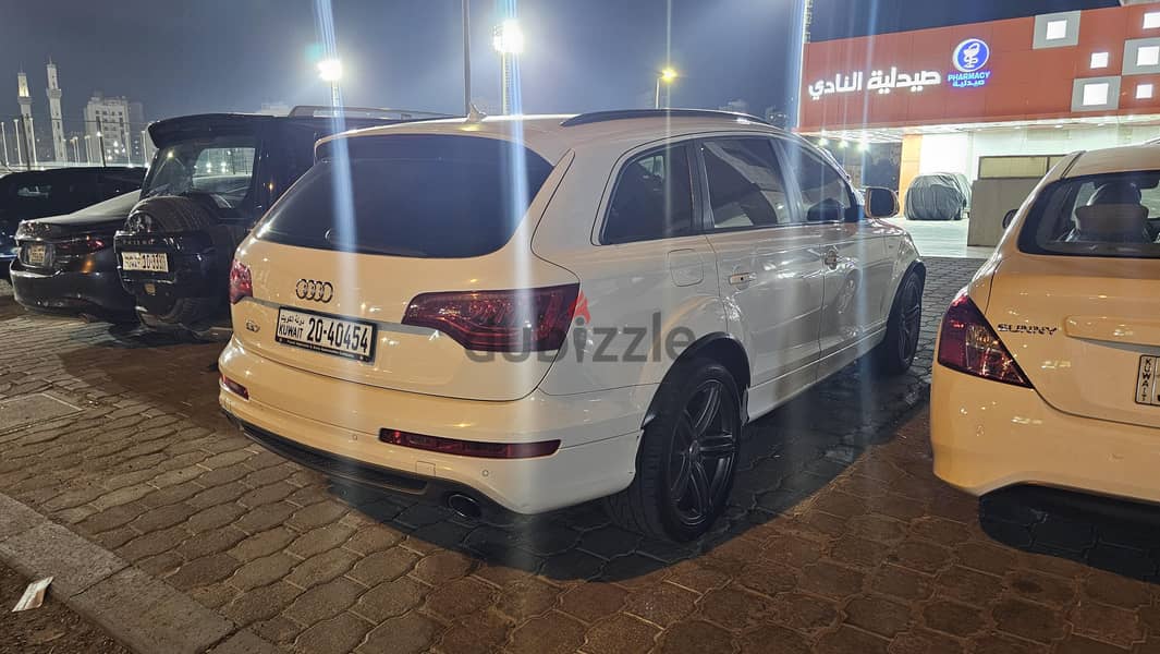 Audi Q7 2013 9
