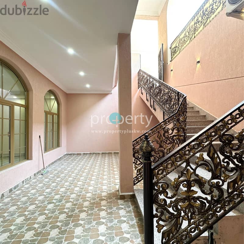 5 bedroom basement floor for rent in Siddeeq 3