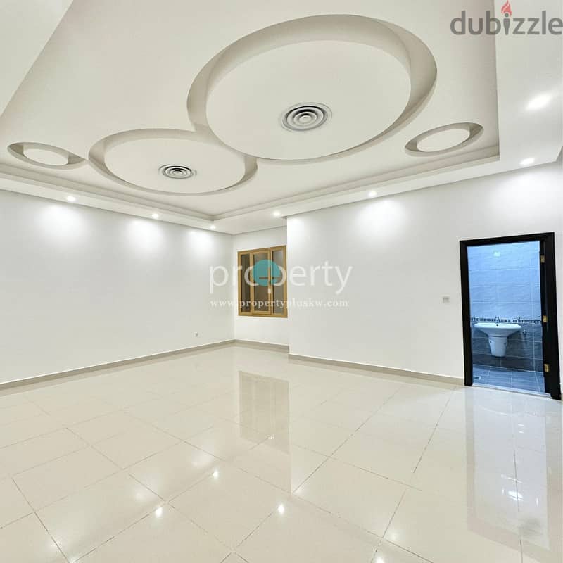 5 bedroom basement floor for rent in Siddeeq 8