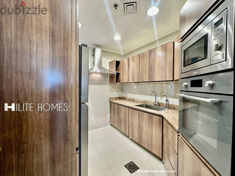 Three bedroom Seaview apartment with balcony for rent in Shaab 10