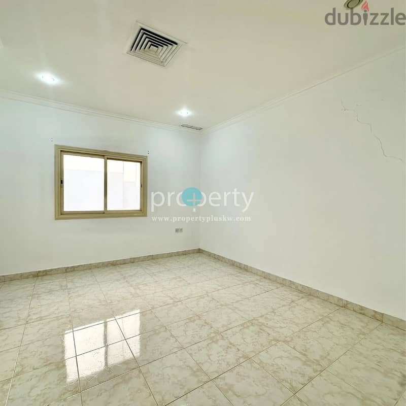 4 bedroom floor for rent in Jabriya 1