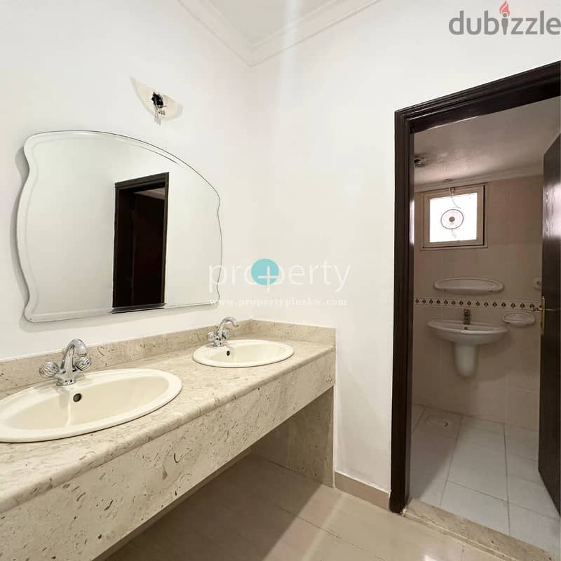 4 bedroom floor for rent in Jabriya 7