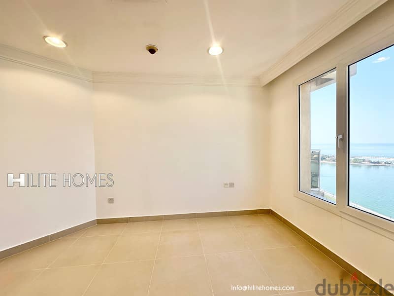 Three bedroom Seaview apartment with balcony for rent in Shaab 14