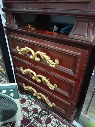 polish wooden cubord