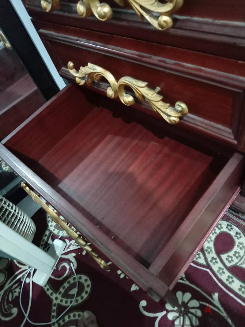 polish wooden cubord 1