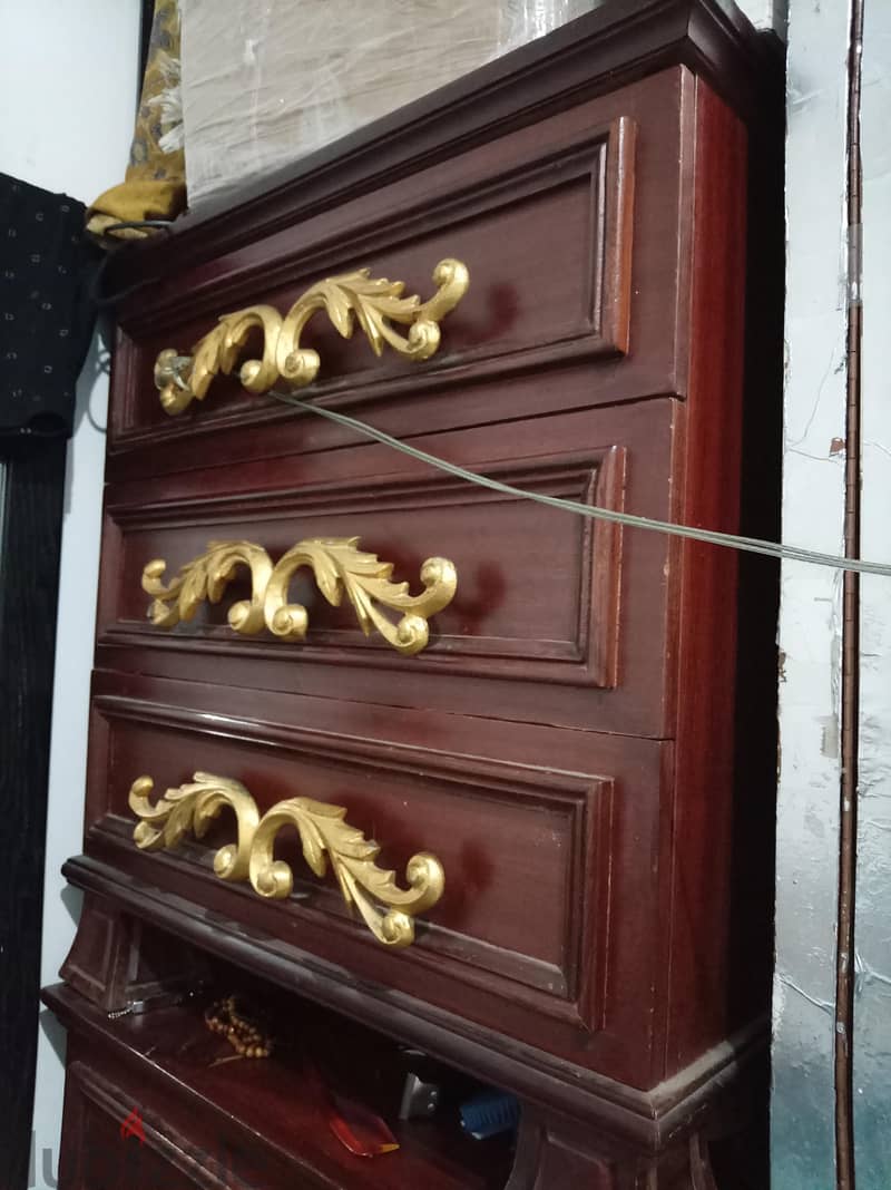 polish wooden cubord 2