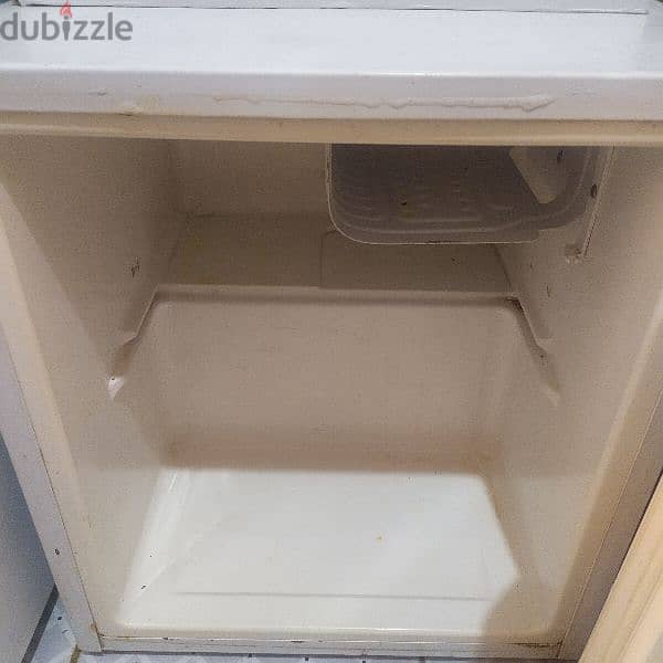 Small Size Refrigerators White Colour 1