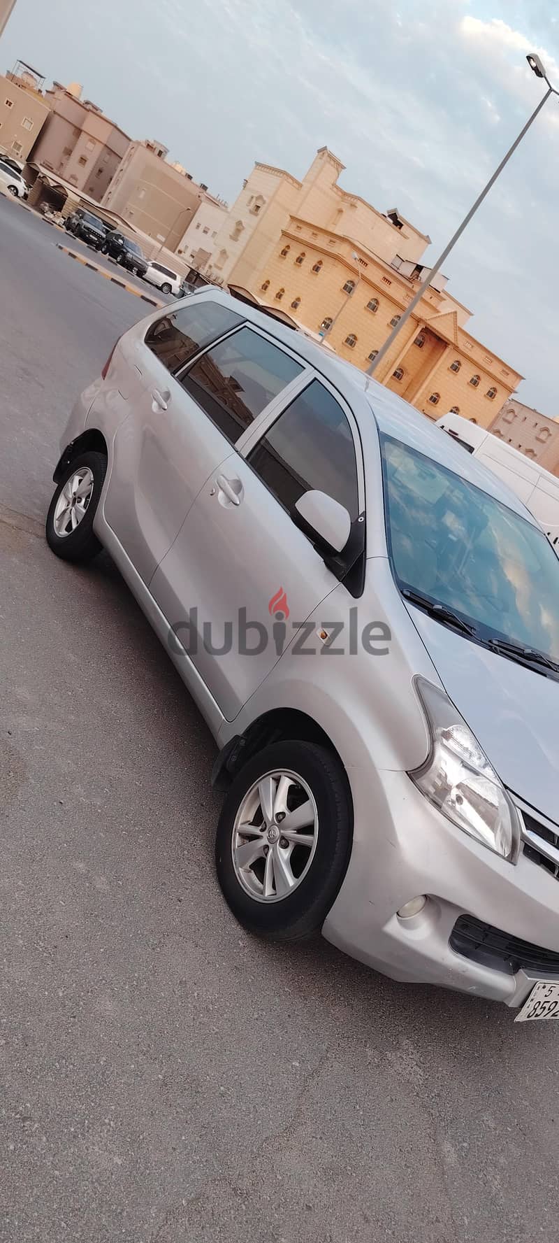 Toyota avanza 2015 1