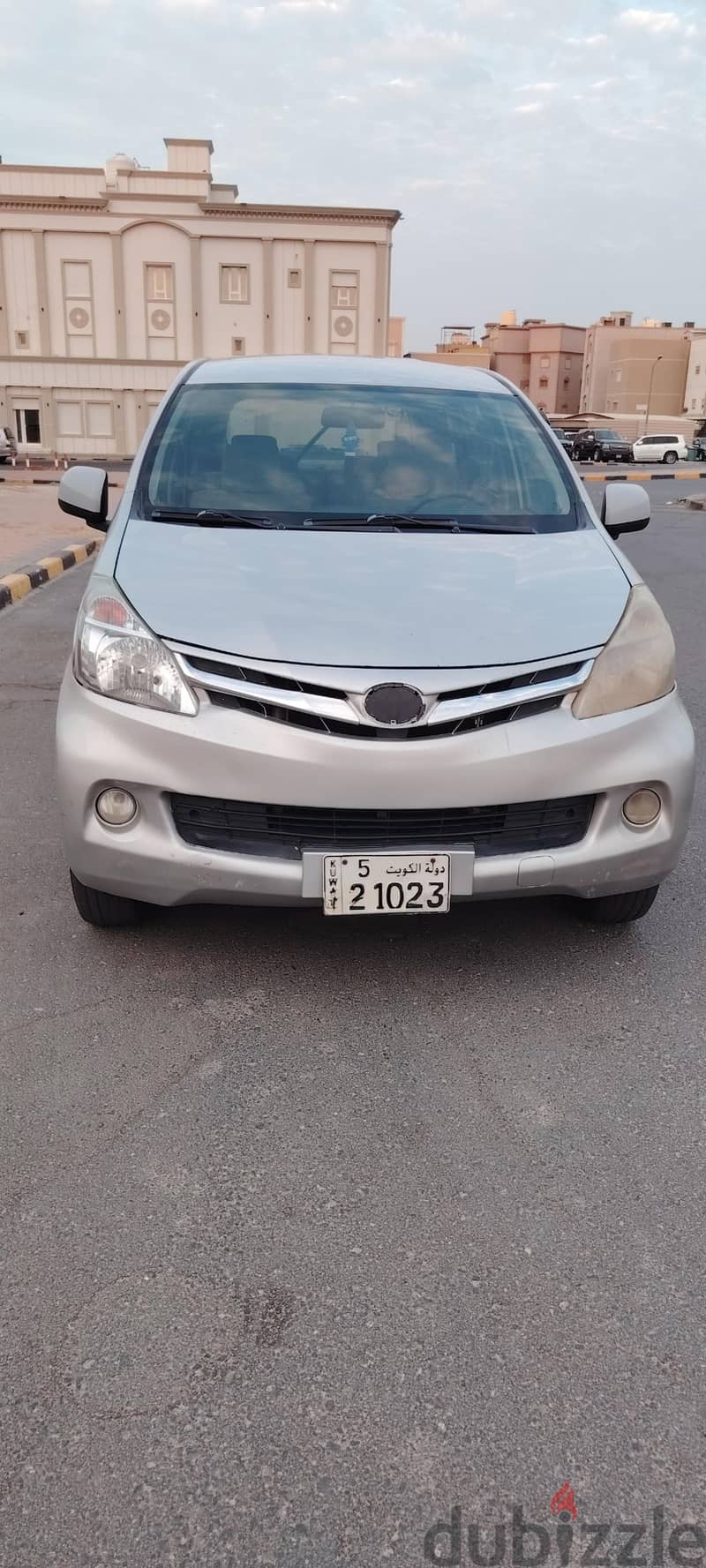 Toyota avanza 2015 3