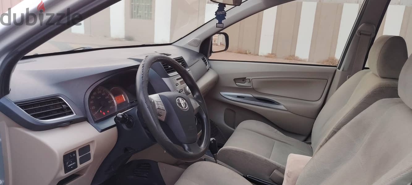 Toyota avanza 2015 4