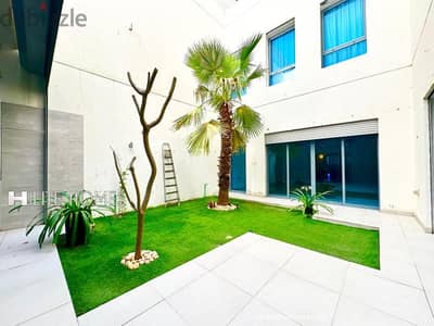 Three bedroom floor with private pool & Garden