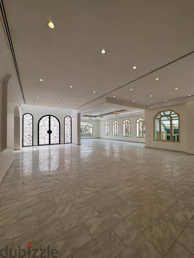 3-Story Villa for Rent in Qurtuba