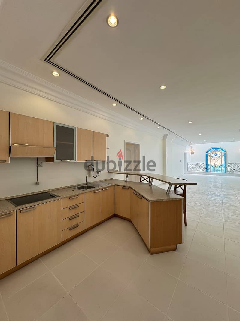 3-Story Villa for Rent in Qurtuba 9