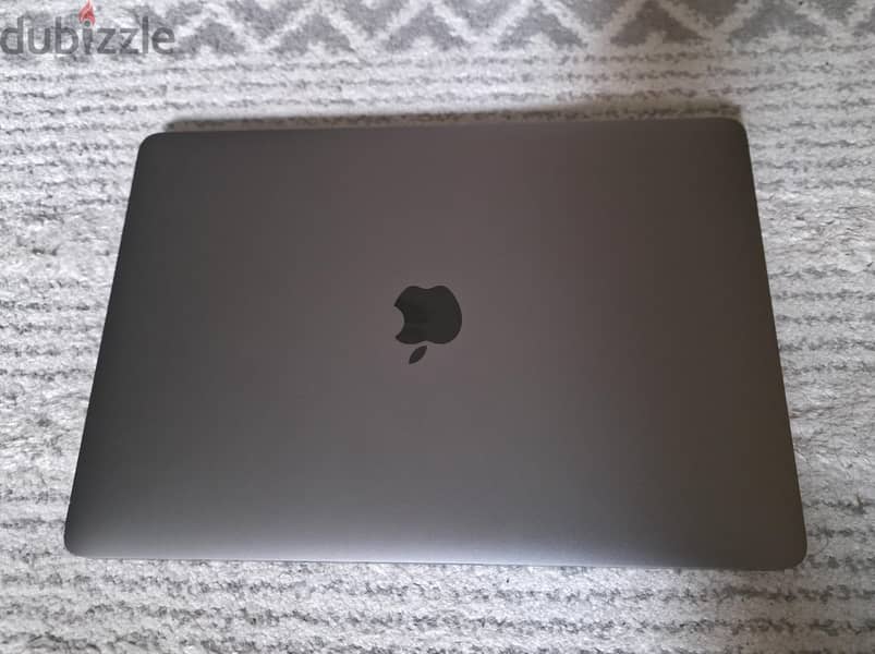 MacBook Pro 13-inch, 2020 (Used), selling it exclusively inside Kuwait 1