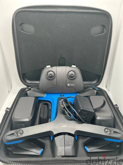 Skydio 2 (SDRC2V1) Drone Bundle - 2 Batteries Controller etc