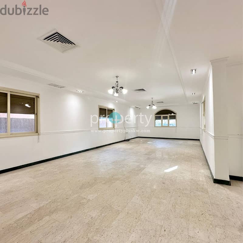 4 bedroom floor with private entrance for rent in Jabriya 8