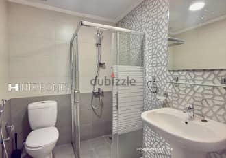 Three bedroom apartment for rent in salmiya 7