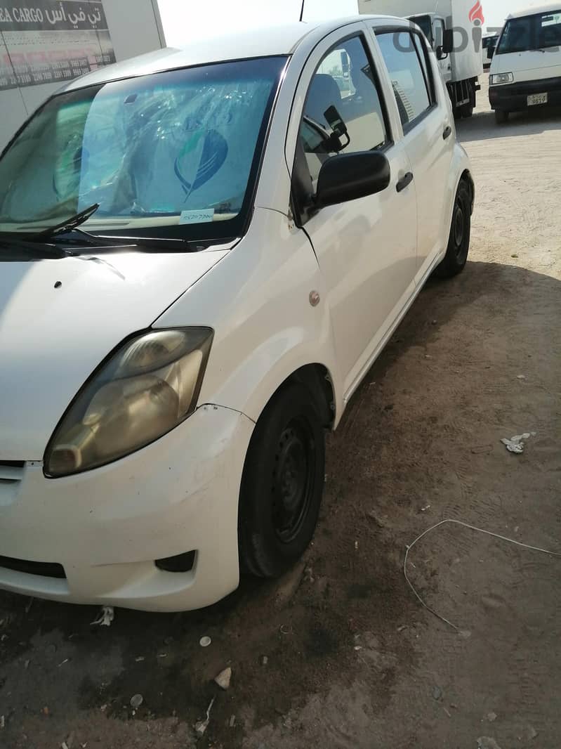 Daihatsu Sirion 2012 1