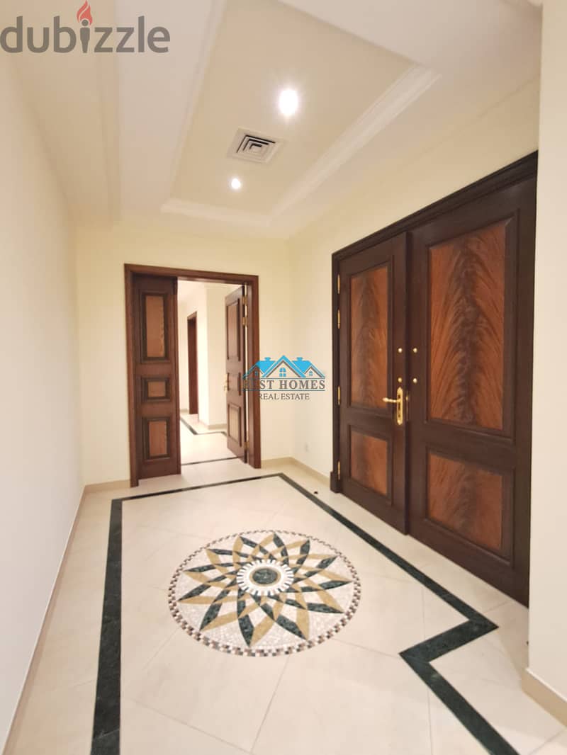 Luxury 4 Master Bedroom Floor Apartment with Balcony in Surra 8