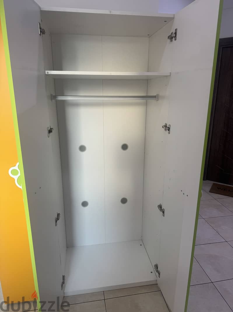 Cupboard for sale 4
