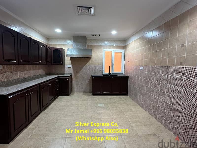 3 Bedroom Villa Flat with Shared Garden in Mangaf. 4