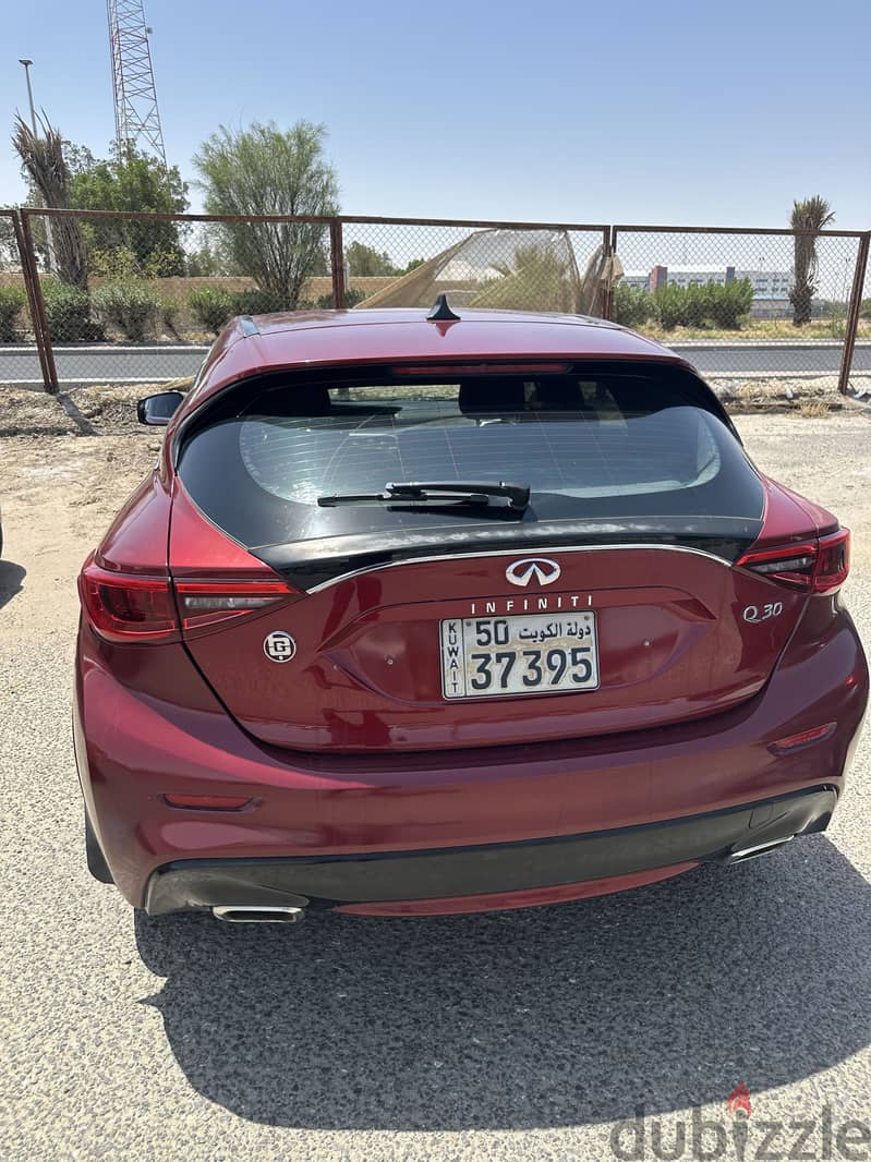 Q30 model2017 1