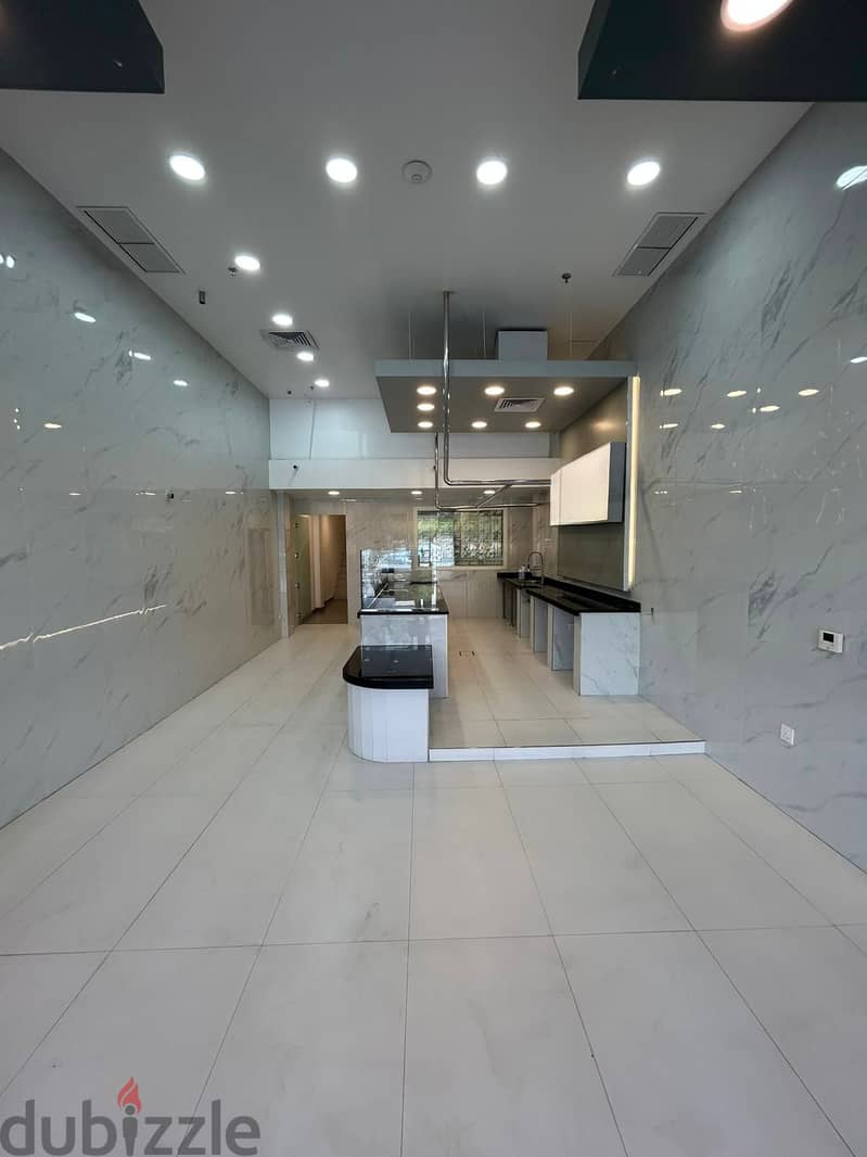 Commercial space with a grace period for rent in Shuwaikh Industrial A 5
