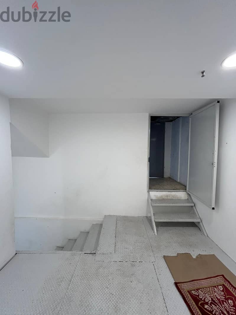 Commercial space with a grace period for rent in Shuwaikh Industrial A 14
