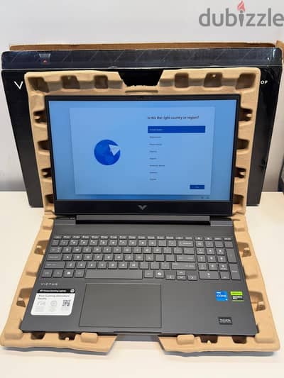 HP VICTUS 15-fa1082wm