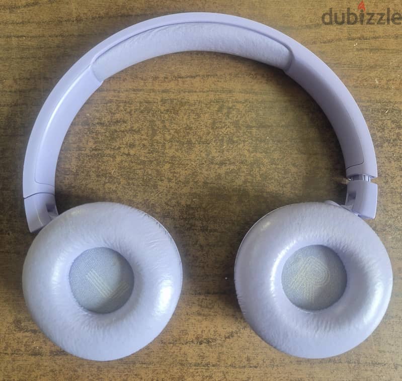 JBL tune 670NC overhead headphone available excellent working 3