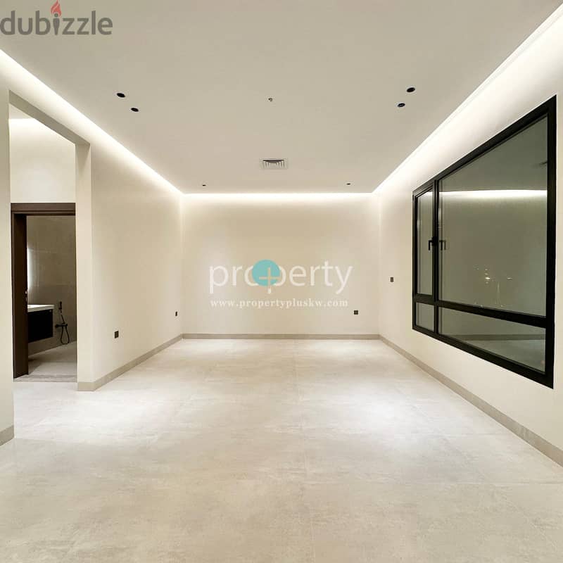 Brand new 4 Bedroom floor for rent in Bayan 1