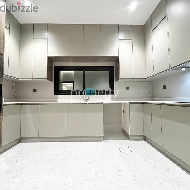 Brand new 4 Bedroom floor for rent in Bayan 3