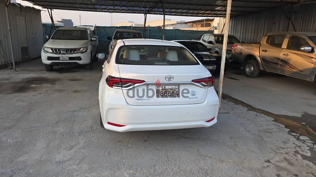 Toyota Corolla 2020 XLI 4