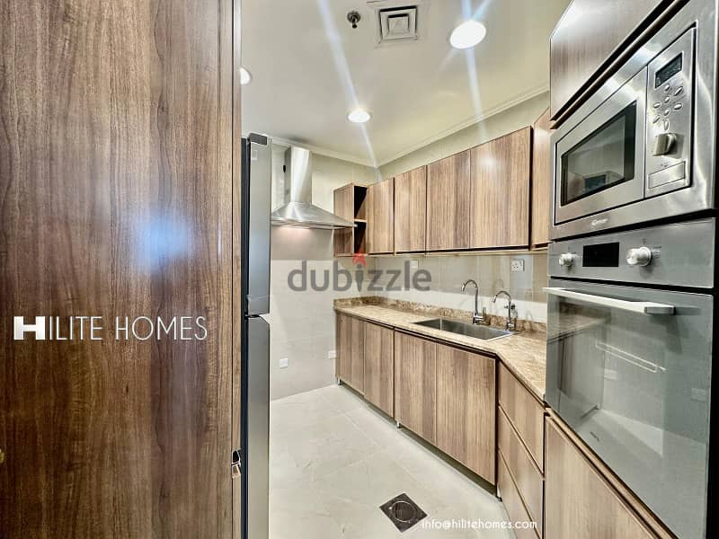Three bedroom Seaview apartment with balcony for rent in Shaab 11