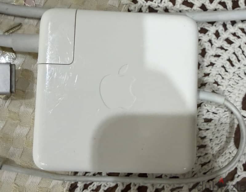 MacBook Air 13” 2017 | i5 | 8GB | 128GB SSD | Original Charger 8