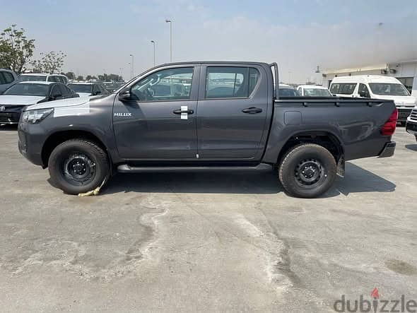 Toyota Hilux 2024 1