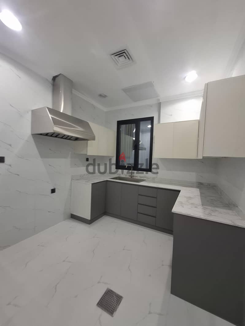 للايجار شقه بالرميثيه  سرداب مع حوش اول ساكن تشطيب جديد vip 4