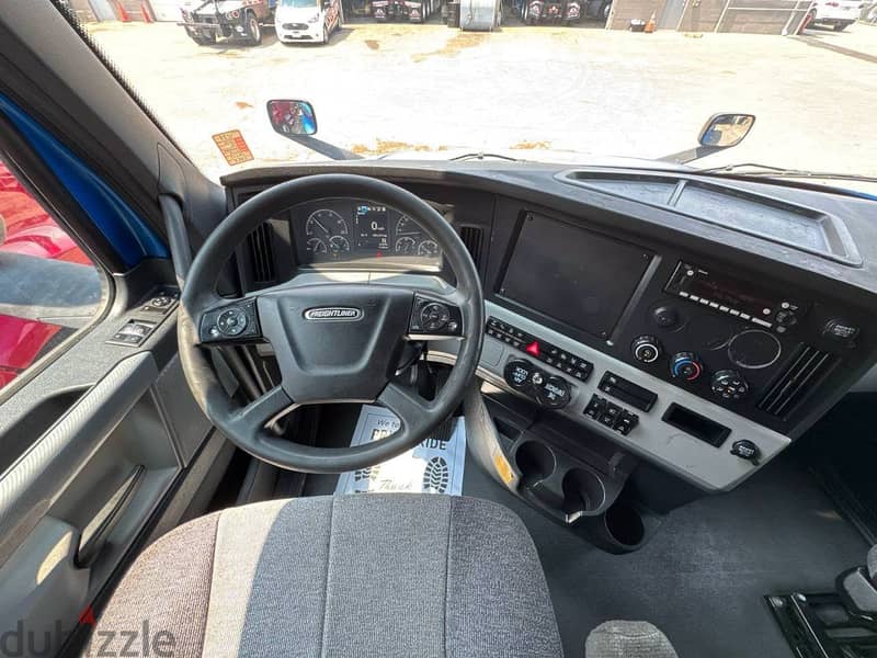 2022 Freightliner Cascadia 126 5
