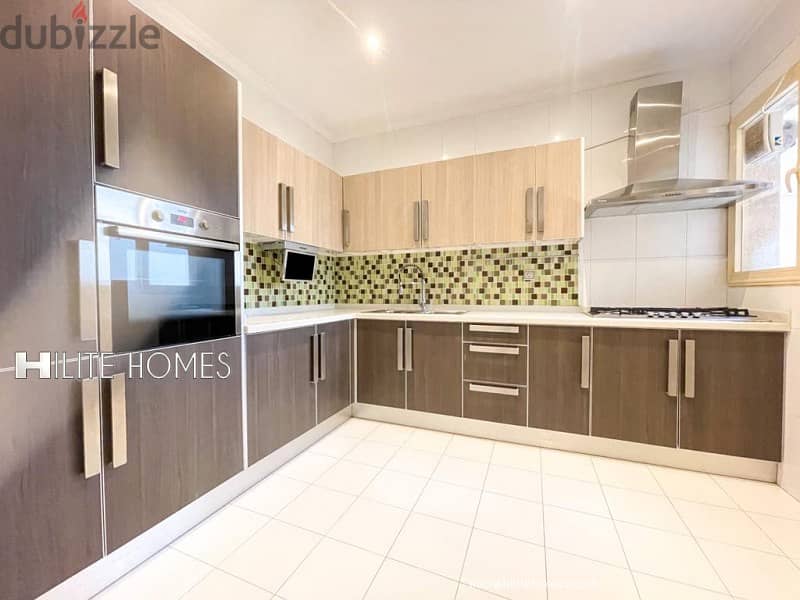 Three bedroom for rent in Salmiya, Kuwait 7