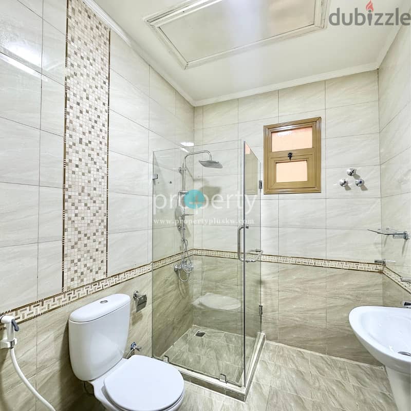 5 bedroom basement floor for rent in Siddeeq 6