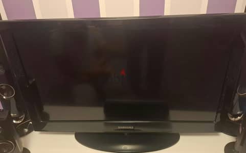 Samsung LCD TV in good condition for 15 kd
