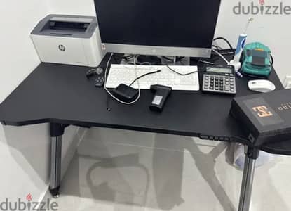 Computer table