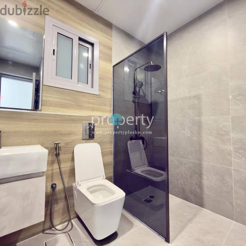 2 bedrooms apartment for rent in Salmiya 6