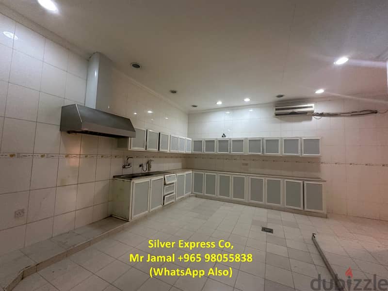 Luxurious 5 Bedroom Duplex for Rent in Mangaf. 4
