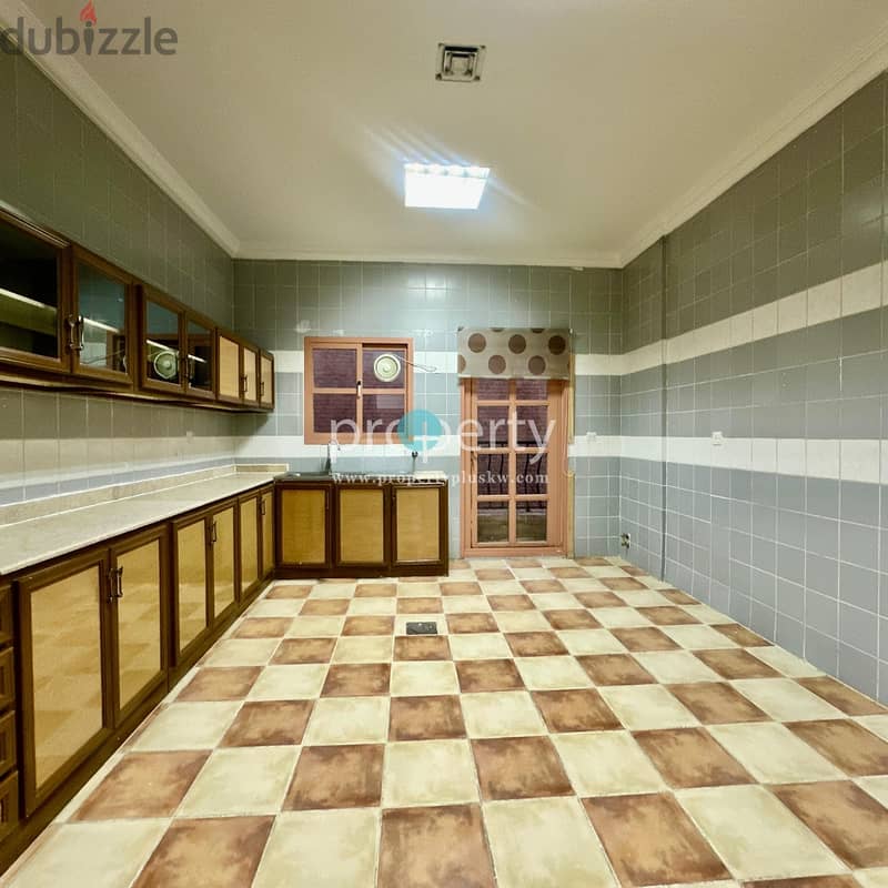 3 bedroom apartment with balcony for rent in salwa ,next to BSK 2