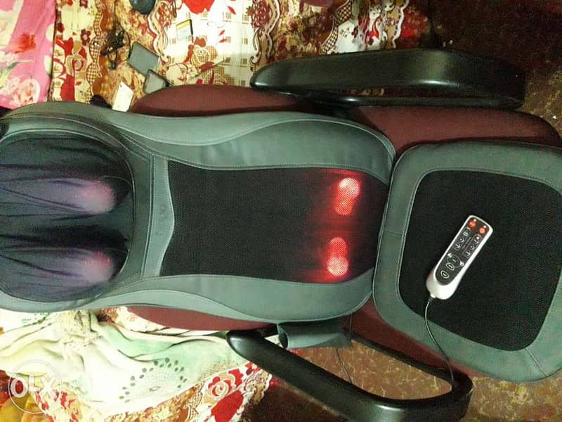 Naipo Neck & Back Massager with Heat and Vibration 6